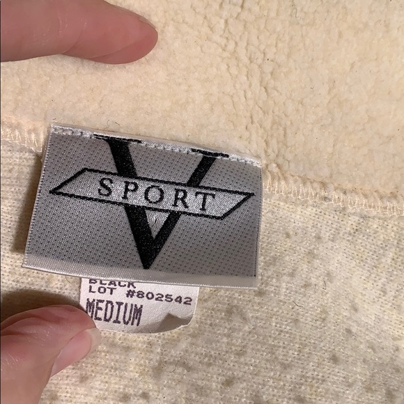 V Sport cozy pullover for winter, size Medium - Picture 6 of 7